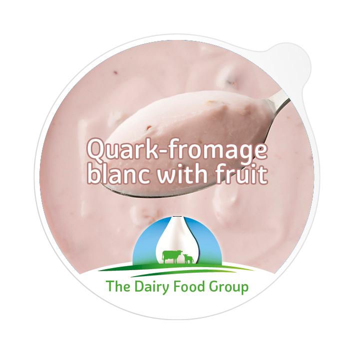 Quark oder Hüttenkäse – mit Früchten gemischt